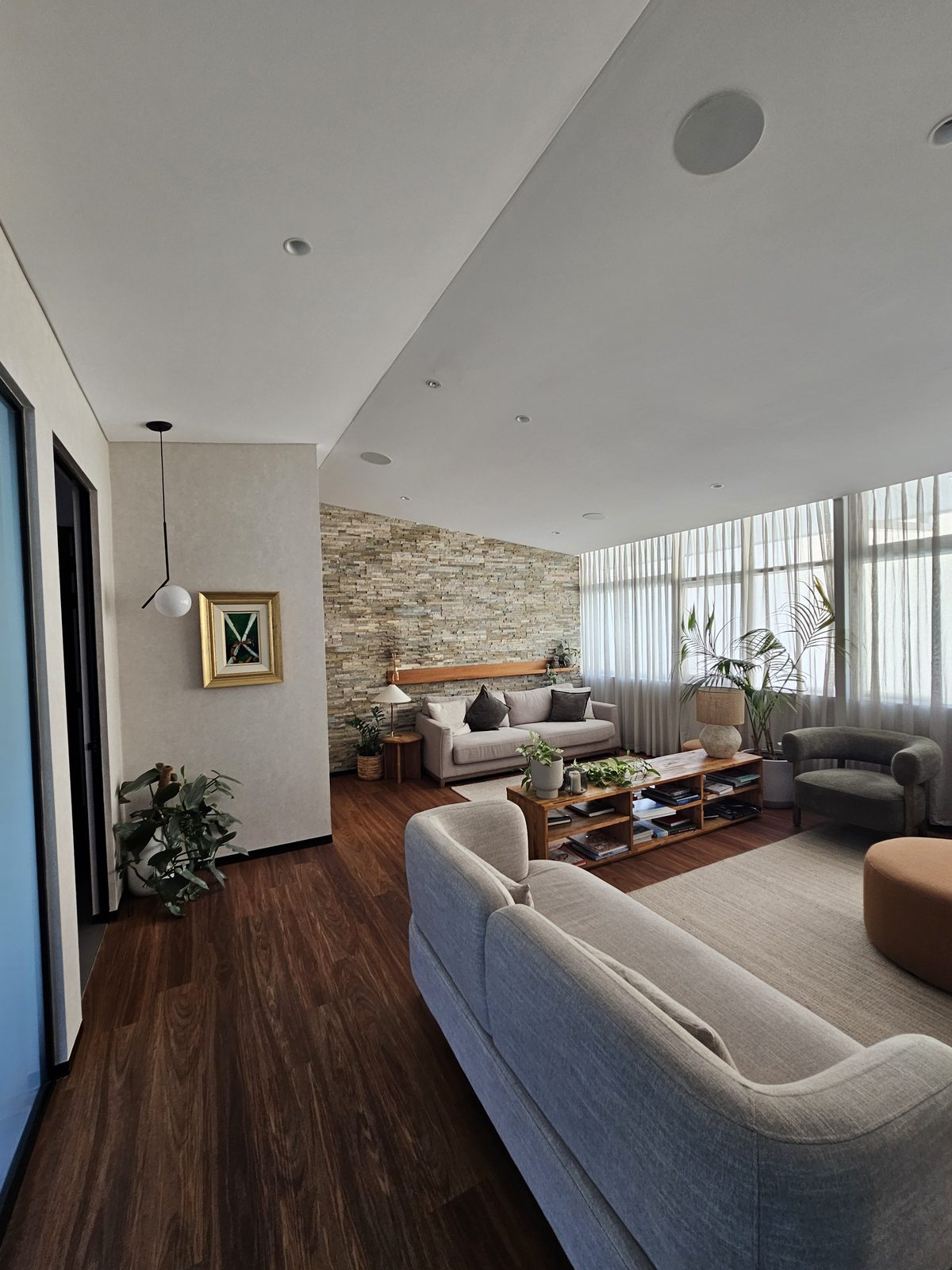 Waiting room with specialty finishes